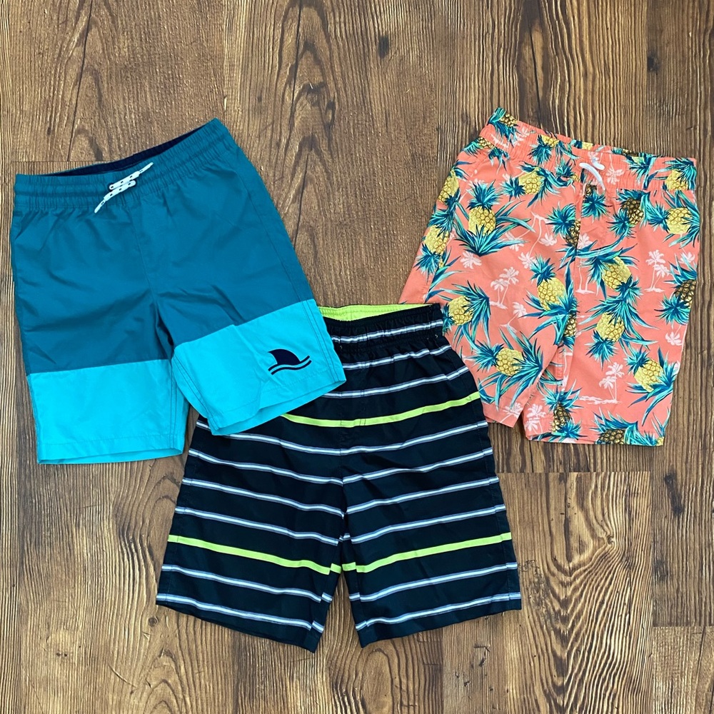 Bundle of Boys Swim Trunks Size M(8)